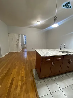 Rented by Fifth & Forever LLC | media 7