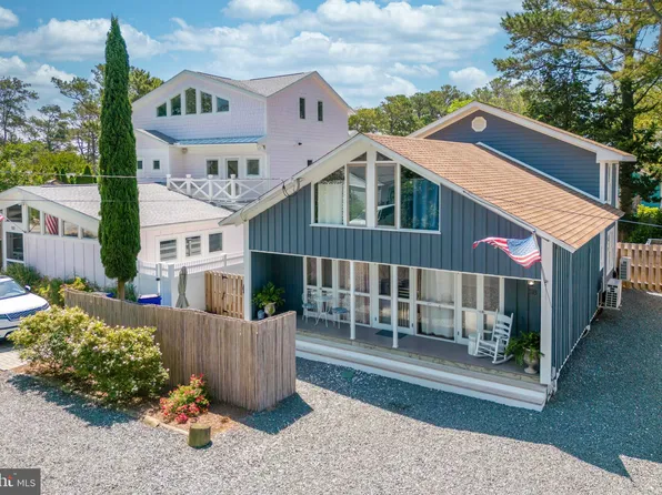118 Chicago St, Dewey Beach, DE 19971