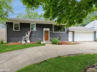 7817 Hendricks St, Merrillville, IN 46410