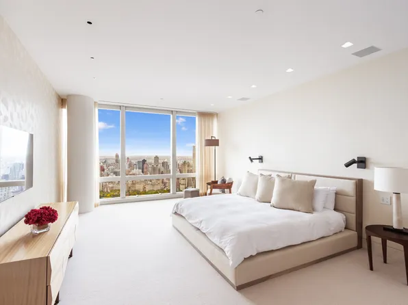 25 Columbus Circle image 15 of 18