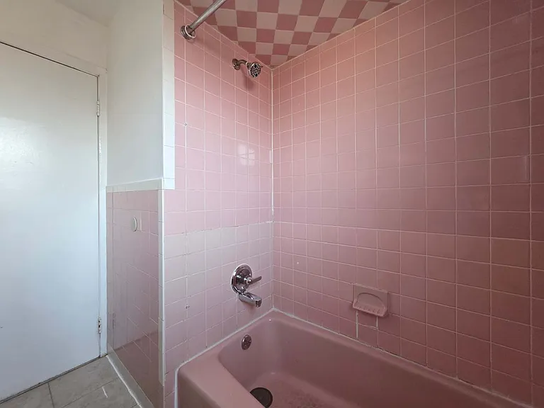 40 Bradley Ave #2 — Photo 6
