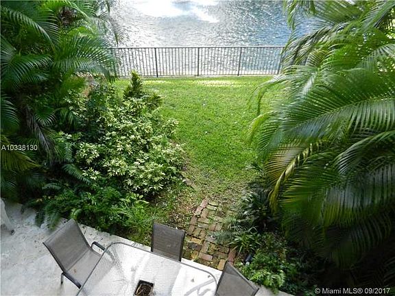 5th image of 3015 NE Quayside Ln #8