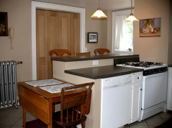 45 Main St #1, Exeter, NH 03833