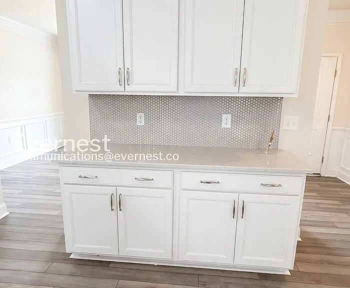 8436 Jordan Meadow Dr — Photo 4