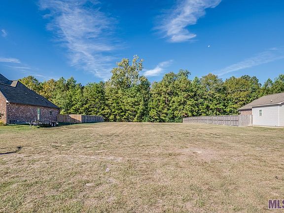 5th image of 27765 Lakeview Dr