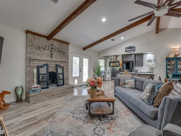 903 Walnut St, Royse City, TX 75189