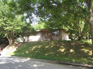 1809 Marion Dr, Louisiana, MO 63353