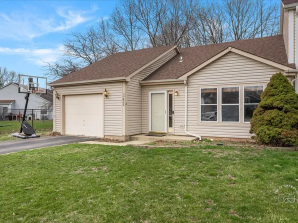 362 Chaparral Ct, Elgin, IL 60120