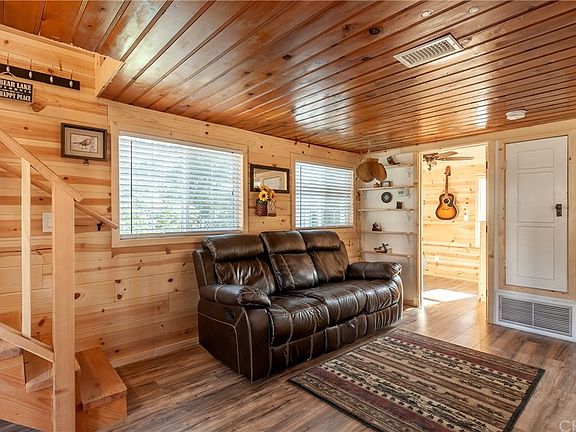 5th image of 497 Cedar Ln