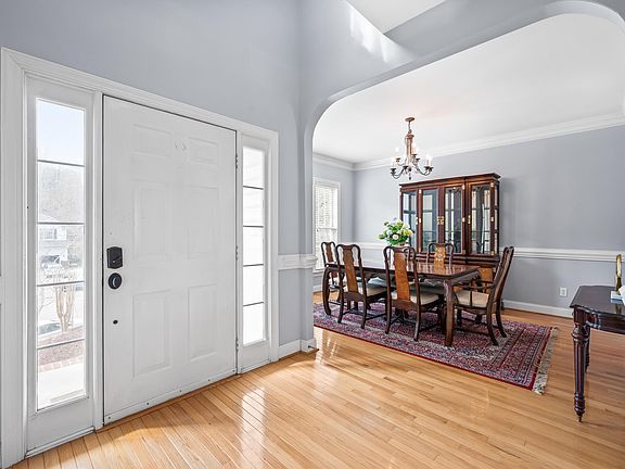 5th image of 103 Bowers Ln