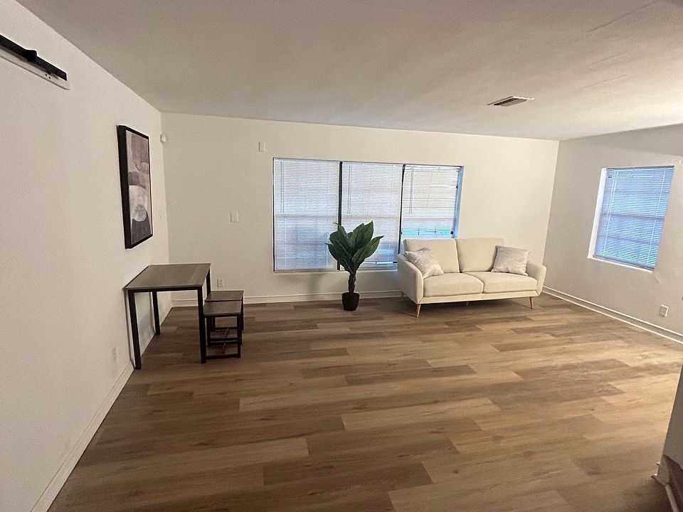 1st image of 2218 Eden Pkwy #1