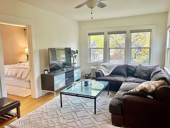 3rd image of 3532 Aldrich Ave S Floor 2