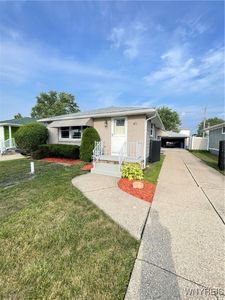 41 Marion Rd, Amherst, NY, 14226