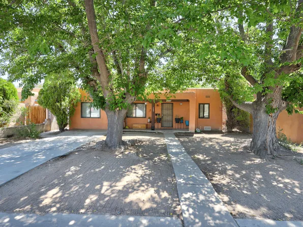 1232 Columbia Dr NE, Albuquerque, NM 87106