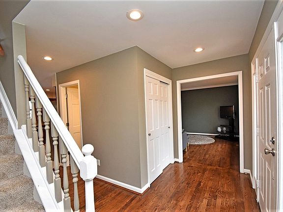 3rd image of 3370 Markdale Ct