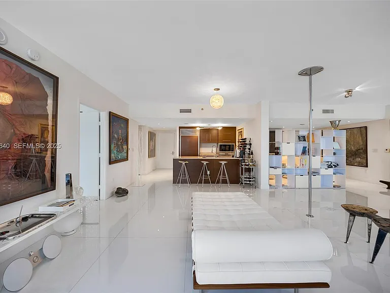 475 Brickell Ave #712-714 — Photo 19
