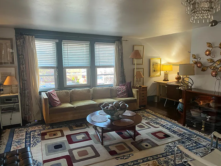 406 Pine St — Photo 3