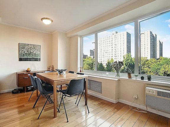 3rd image of 392 Central Park W APT 6J