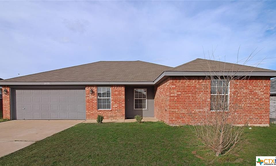 1st image of 2805 Wesley Dr