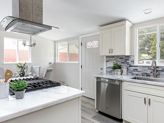 5th image of 548 Mayellen Ave