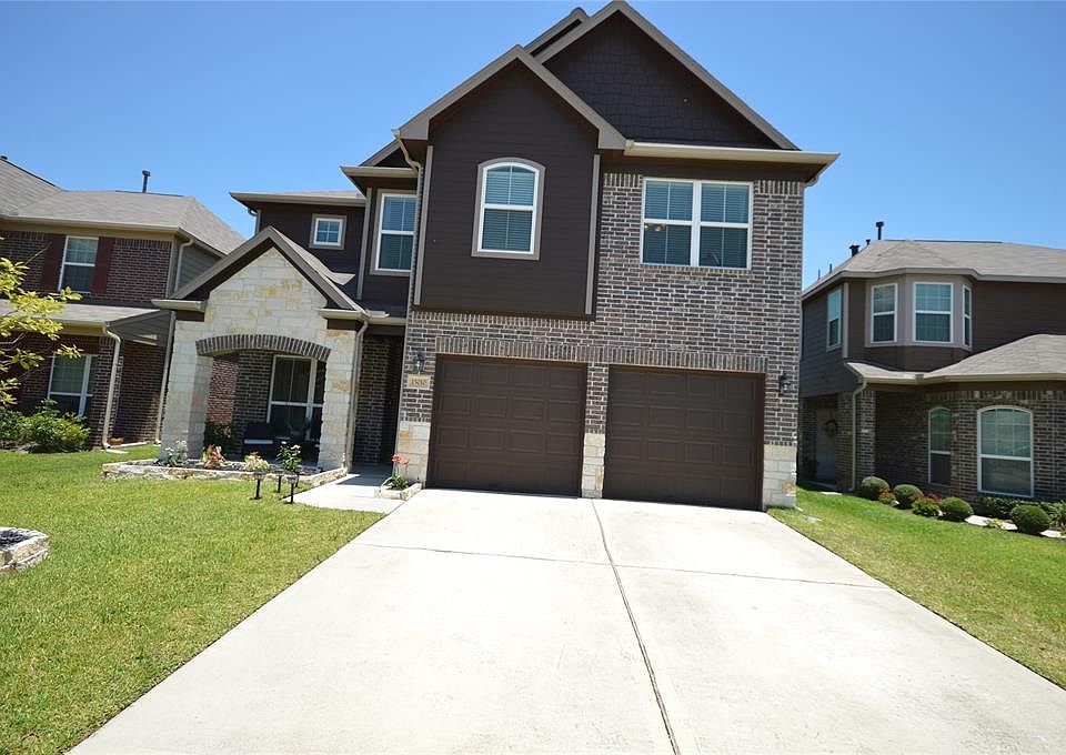 1st image of 15010 Hope Hills Ln