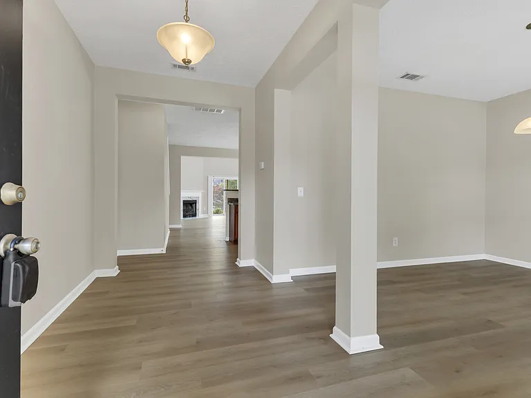 7336 Autumn Crossing Way — Photo 7