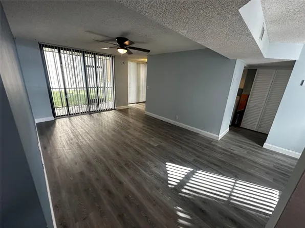 3450 Blue Lake Drive #105, Pompano Beach, FL 33064