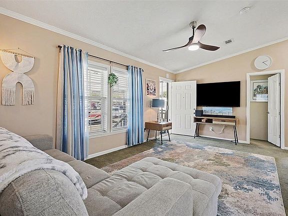 3rd image of 11305 Pineapple Rd