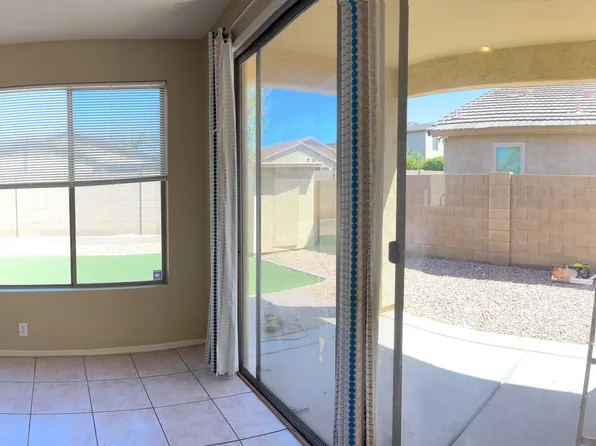 2720 E Hulet Dr, Chandler, AZ 85225