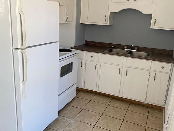 2nd image of 412 W 6th St