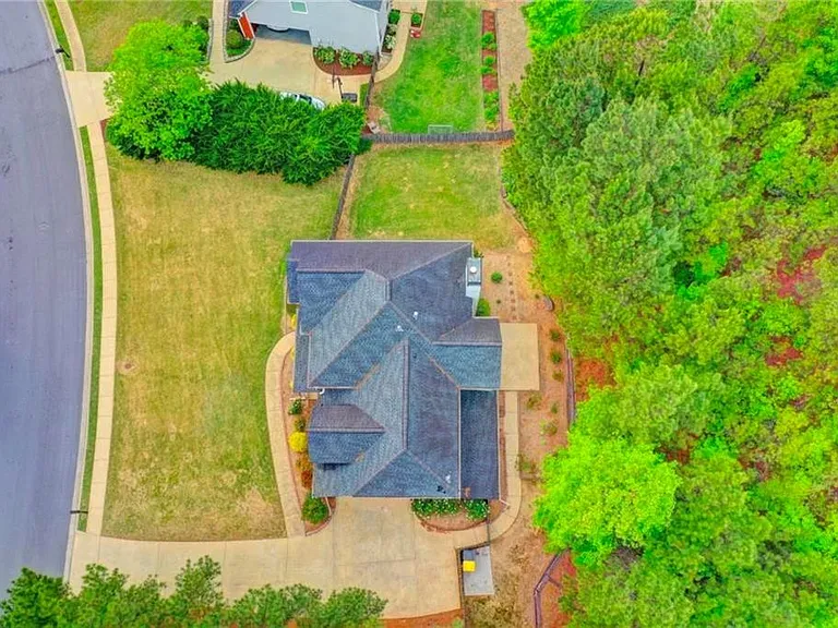 410 Ruby Forest Pkwy — Photo 30