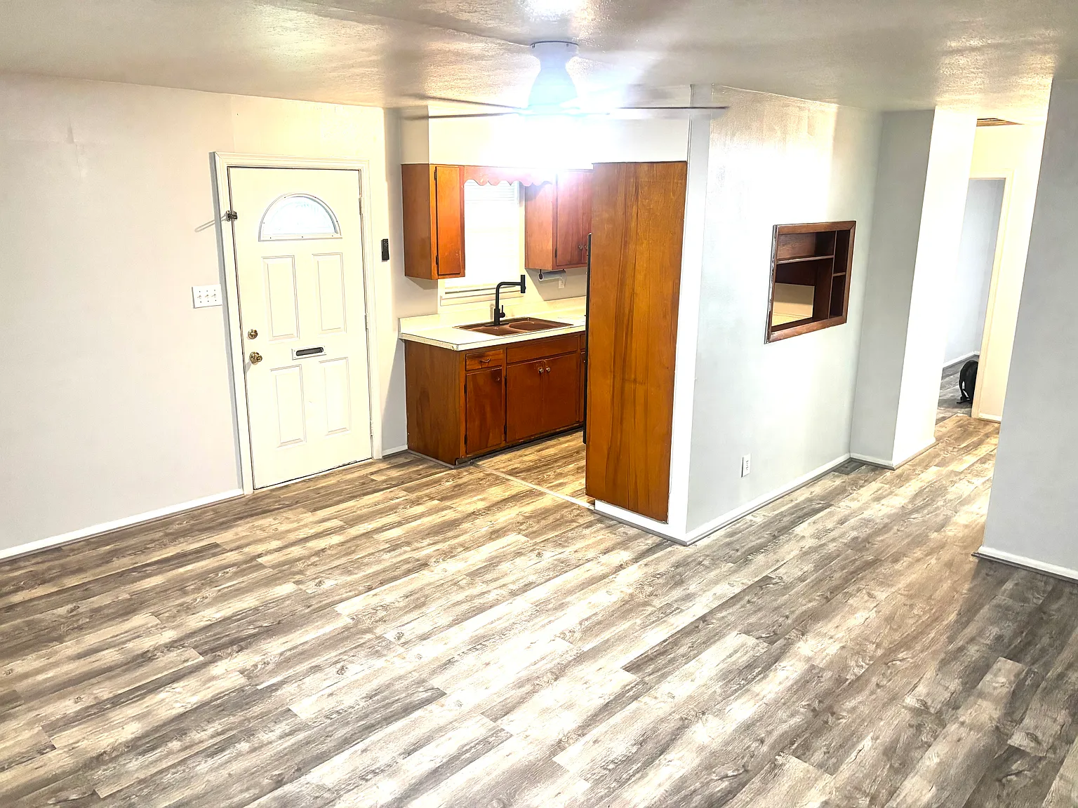 2 bed, 800 sqft, $1,100 — Photo 3