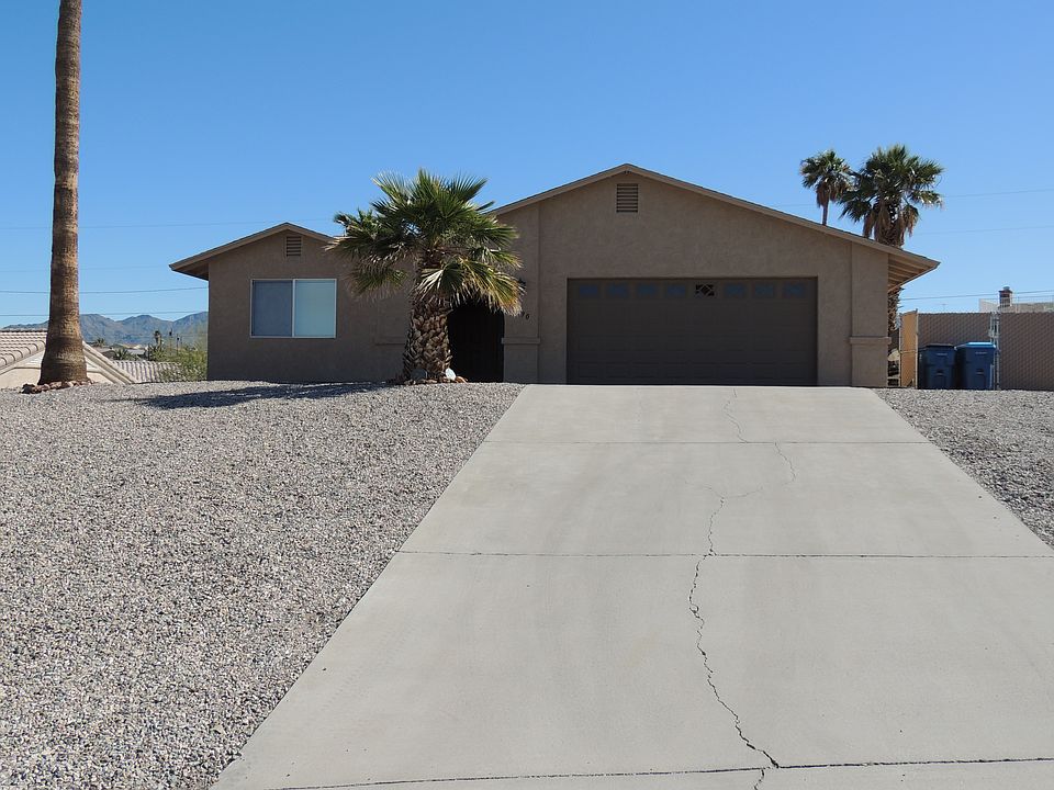 3 Bedroom 2 Bath Pool Home