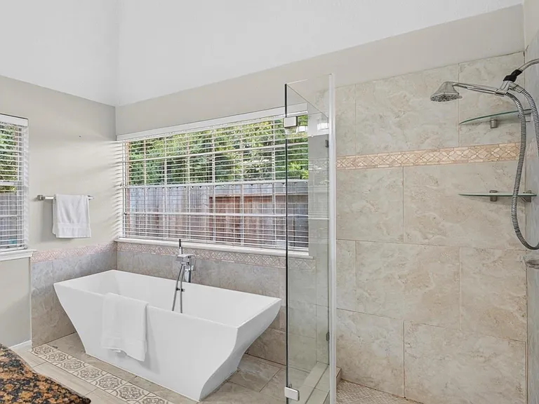 4415 Echo Falls Dr — Photo 1