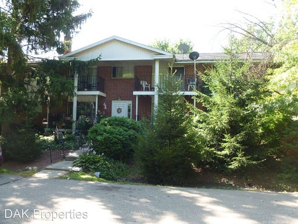1st image of 202 Williamsburg Dr #5