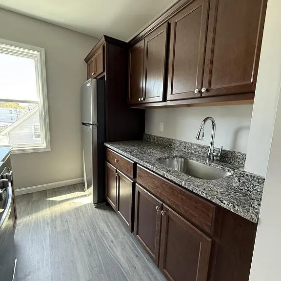133 Bogle St — Photo 1