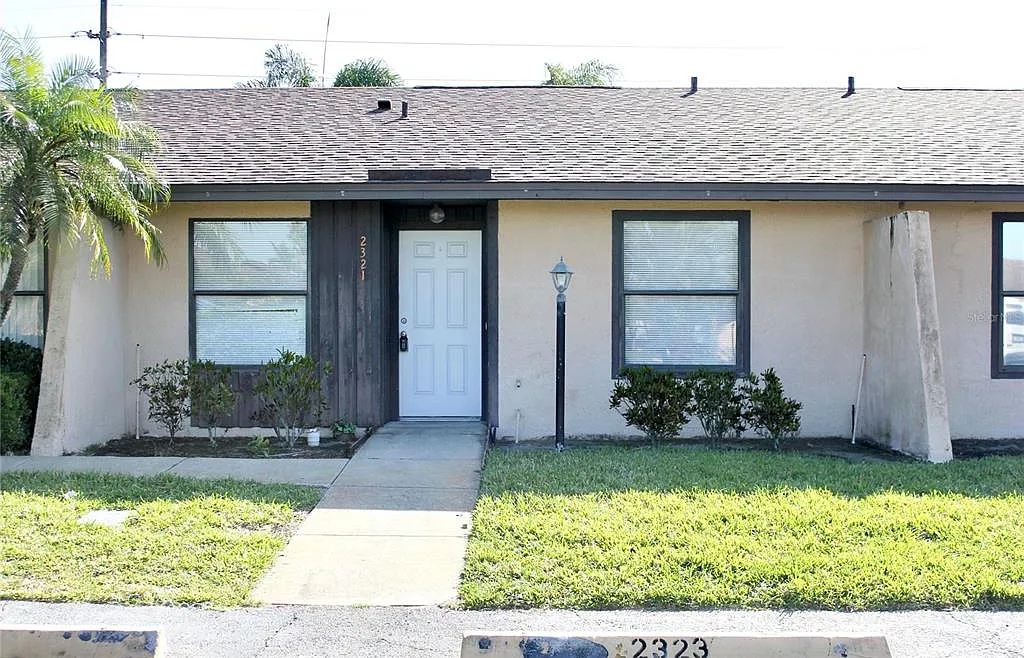 2 bed, 2.0 bath, 991 sqft, $1,800 — Photo 1