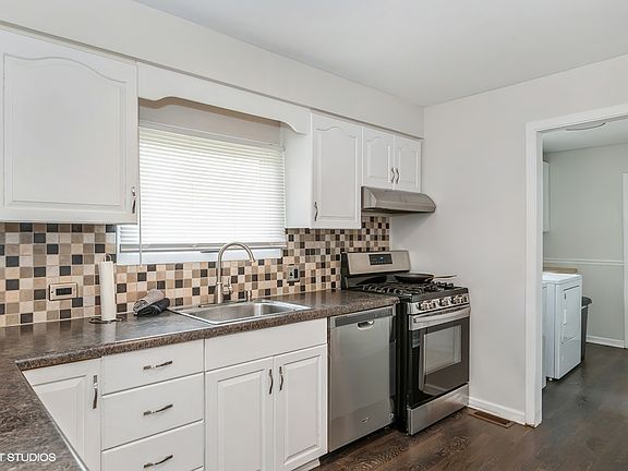 2nd image of 22216 W Orchard Ln