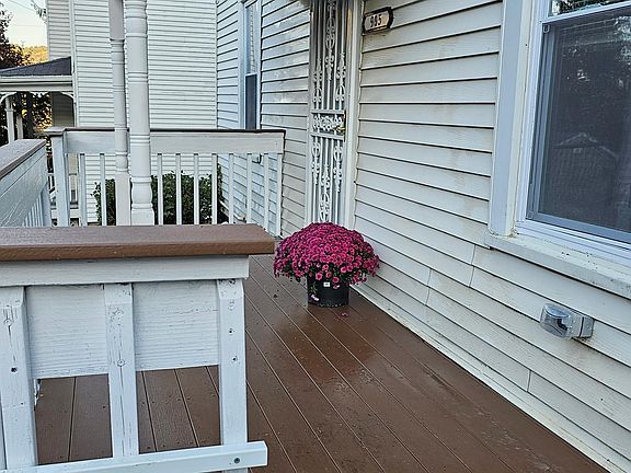 porch access from deck