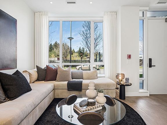 4th image of 6138 Birney Ave #15