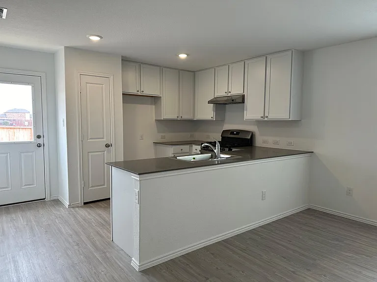 6702 Willow Lndg — Photo 9