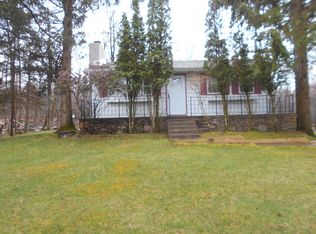 14 Shortridge Rd, Albrightsville, PA 18210