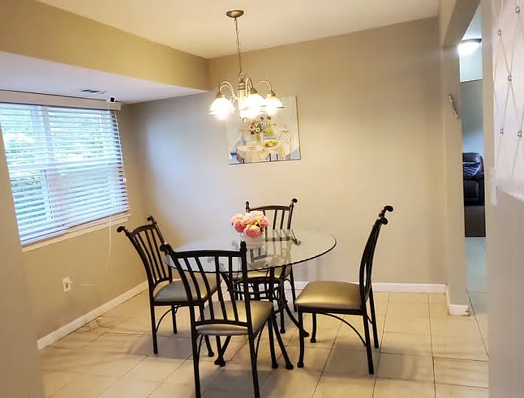 1240 Del Mar Rd — Photo 3