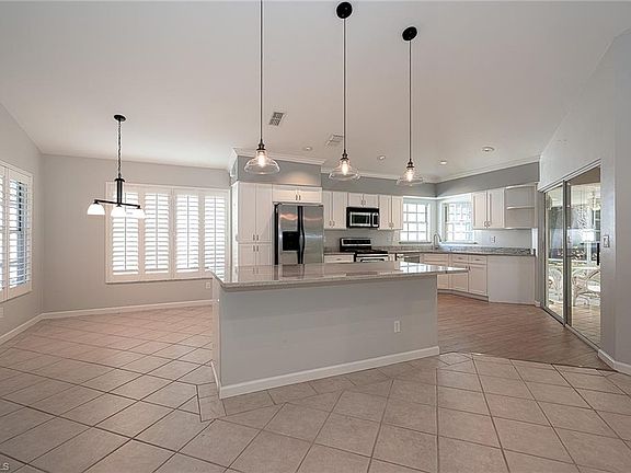 4th image of 20841 Persimmon Pl