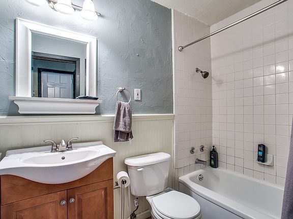 5th image of 3330 Mission St
