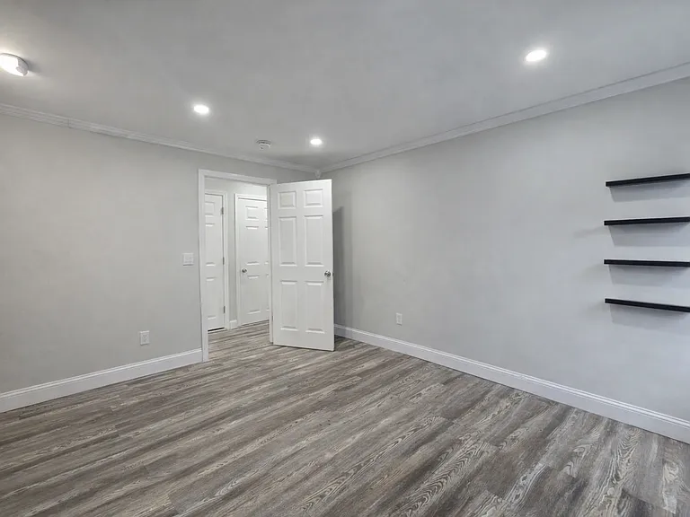 200 Norfolk St #3 — Photo 16