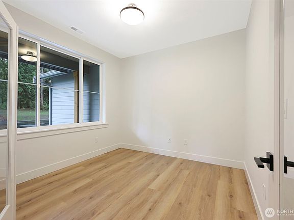 4th image of 16824 62nd Street SE
