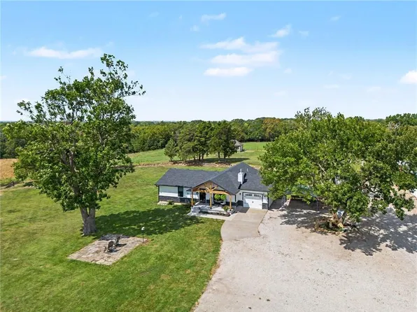 1434 Us Highway 75 Hwy, Burlington, KS 66839
