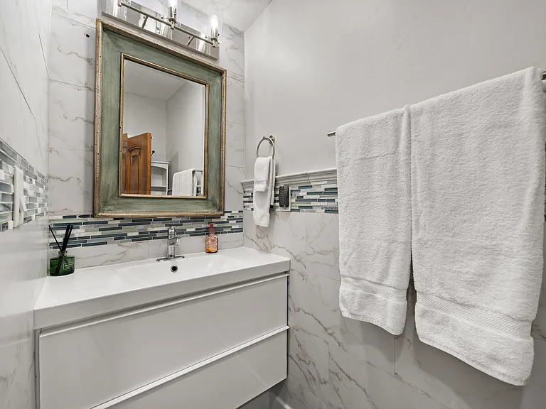 1601 Kraft St — Photo 14