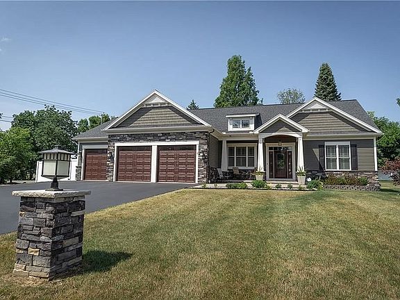 2nd image of 1 Montgomery Glen Dr